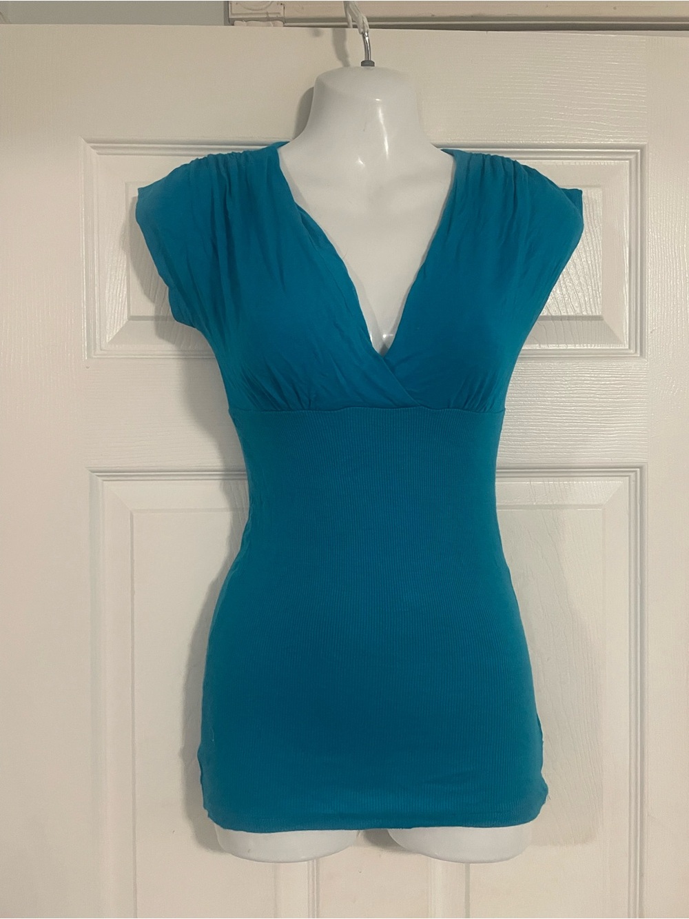 Teal V-Neck Cap Sleeve Deep V Women's Top by Suzy Shier Size XS